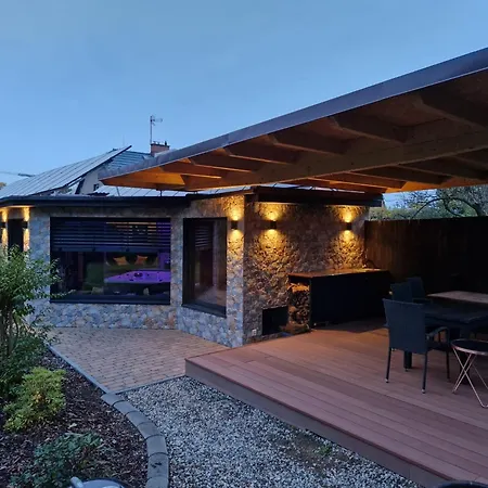 Relax Se Zahradnim Wellness Villa