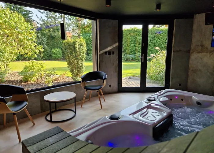 Relax Se Zahradnim Wellness Villa Ostrava